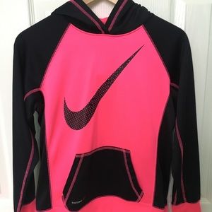 nike sweatshirt